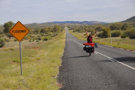 Sur la route de Alice Springs à Uluru